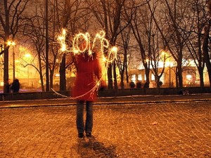 girl,love,orange,red,photography,love,blade-649d058e4d8602a14ecb0cb30f5677dd_h