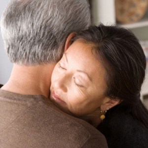 woman-comforting-man-2-article