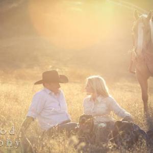 550581_419777668081110_34617314_n