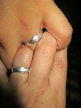 a-sign-of-our-friendship-and-ever-lasting-love-tagaytay-philippines+1152_13583218581-tpfil02aw-17051